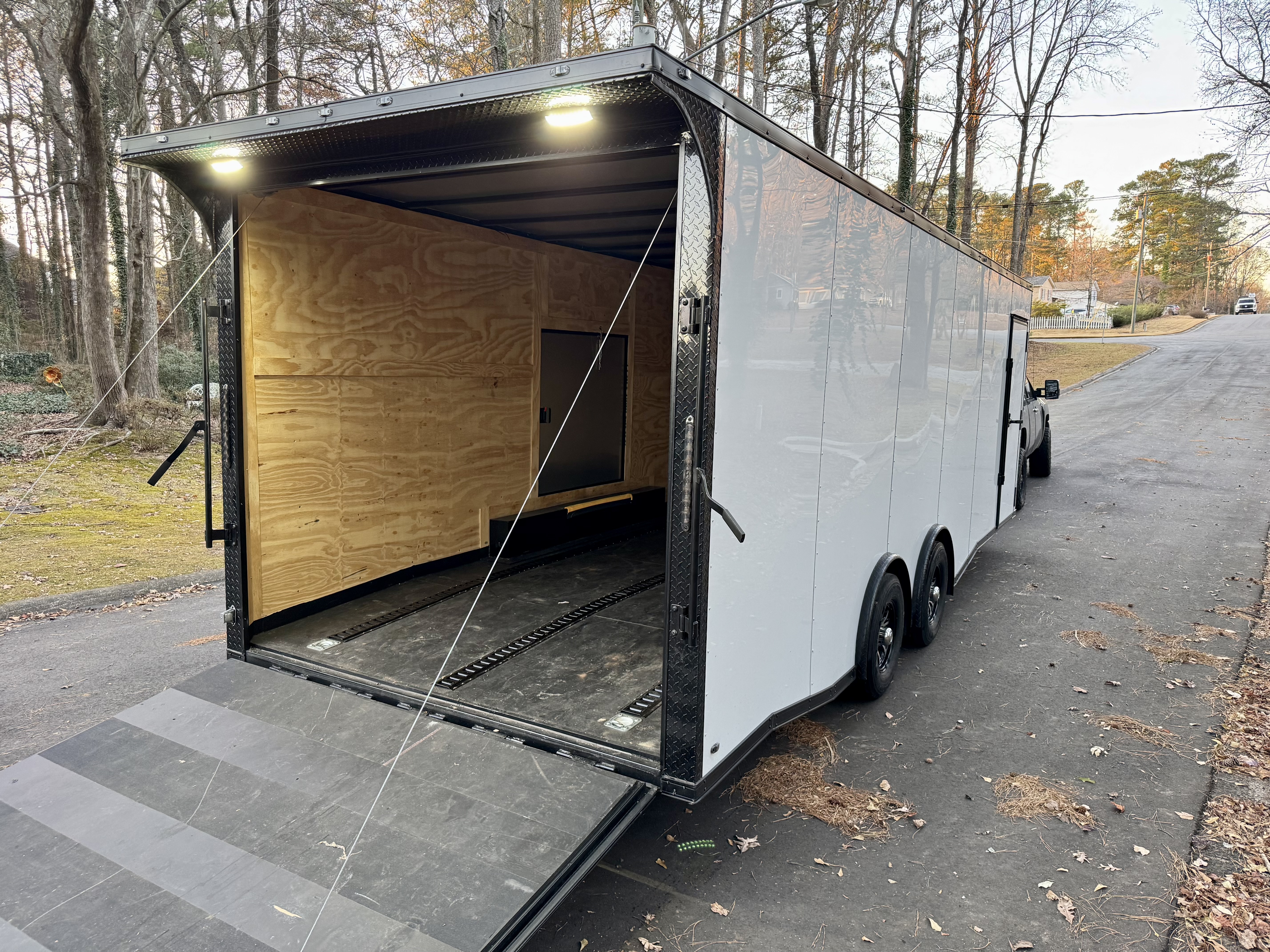 Direct Cargo enclosed  8.5x24TA3