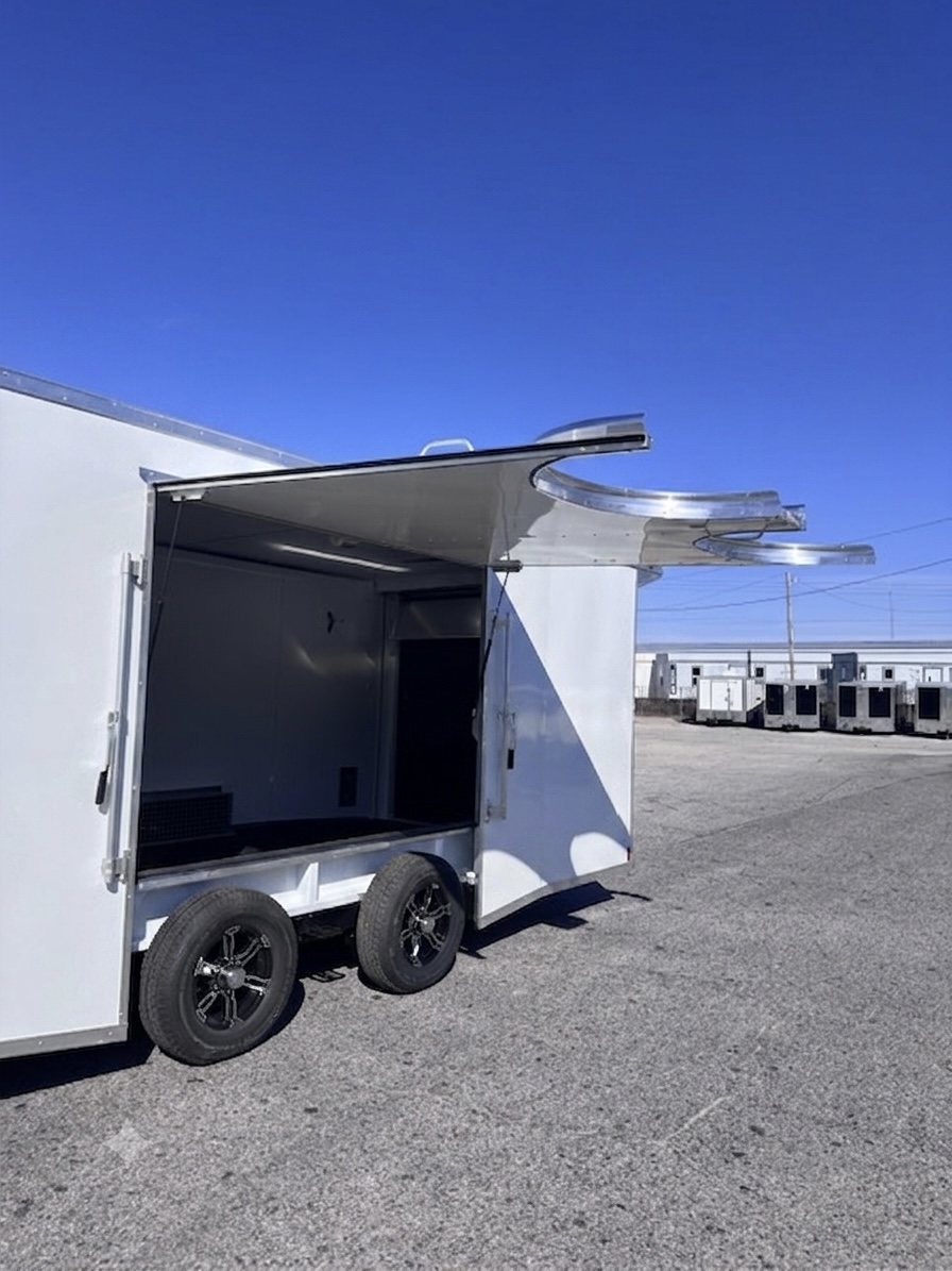 Enclosed trailer