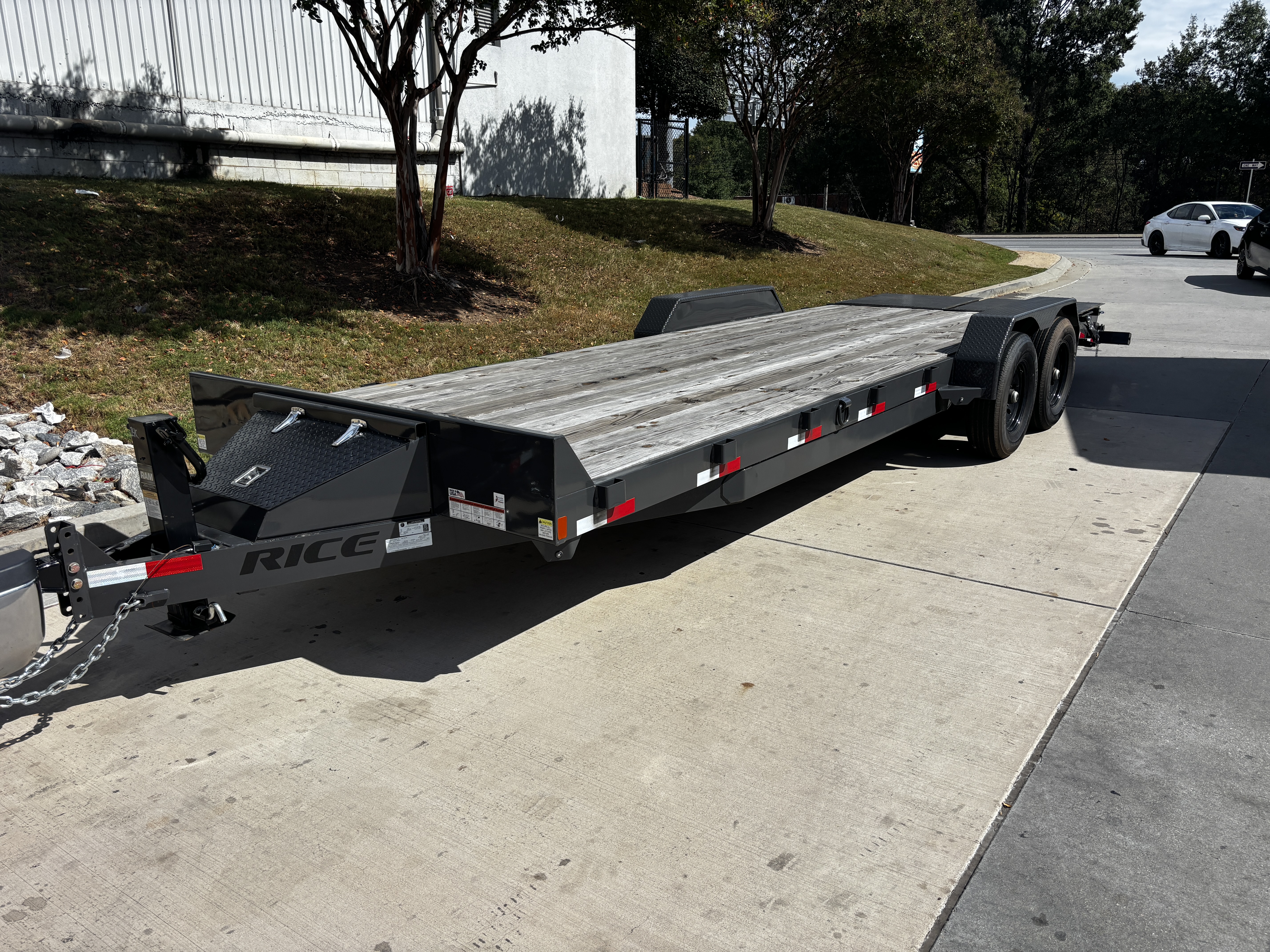 Equipment trailer