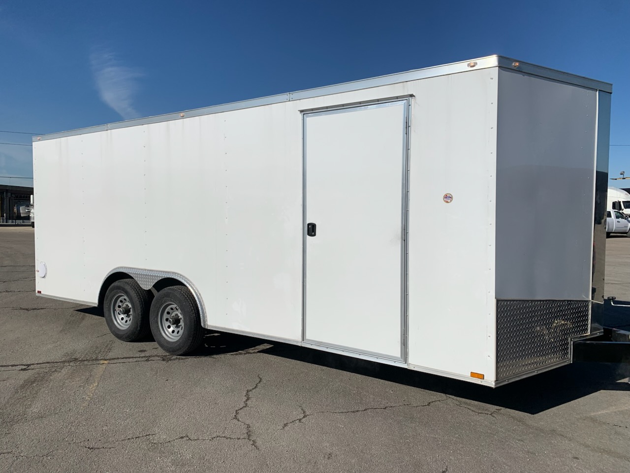  UNK Model (Enclosed Trailer)