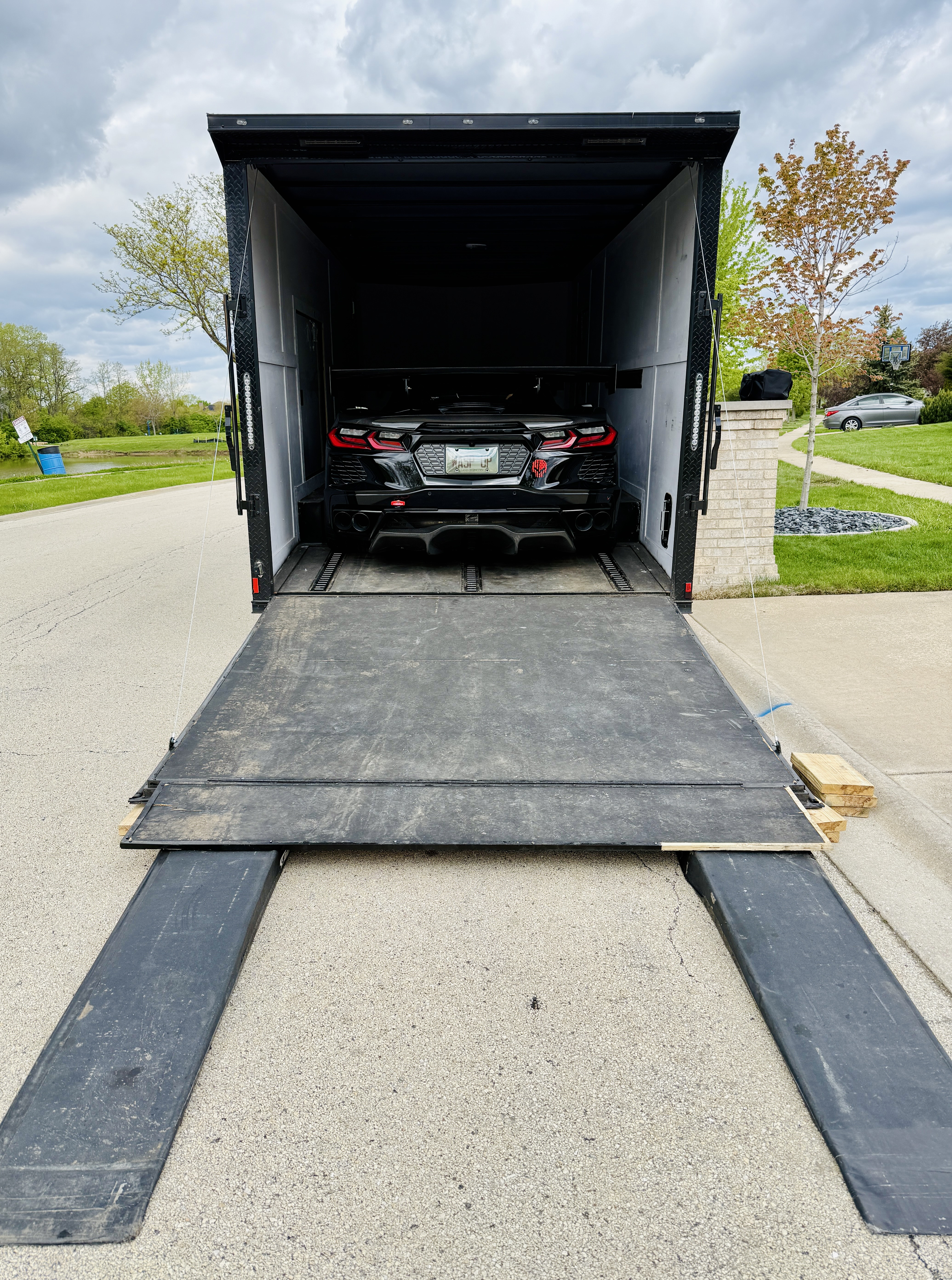 Cargo Enclosed 