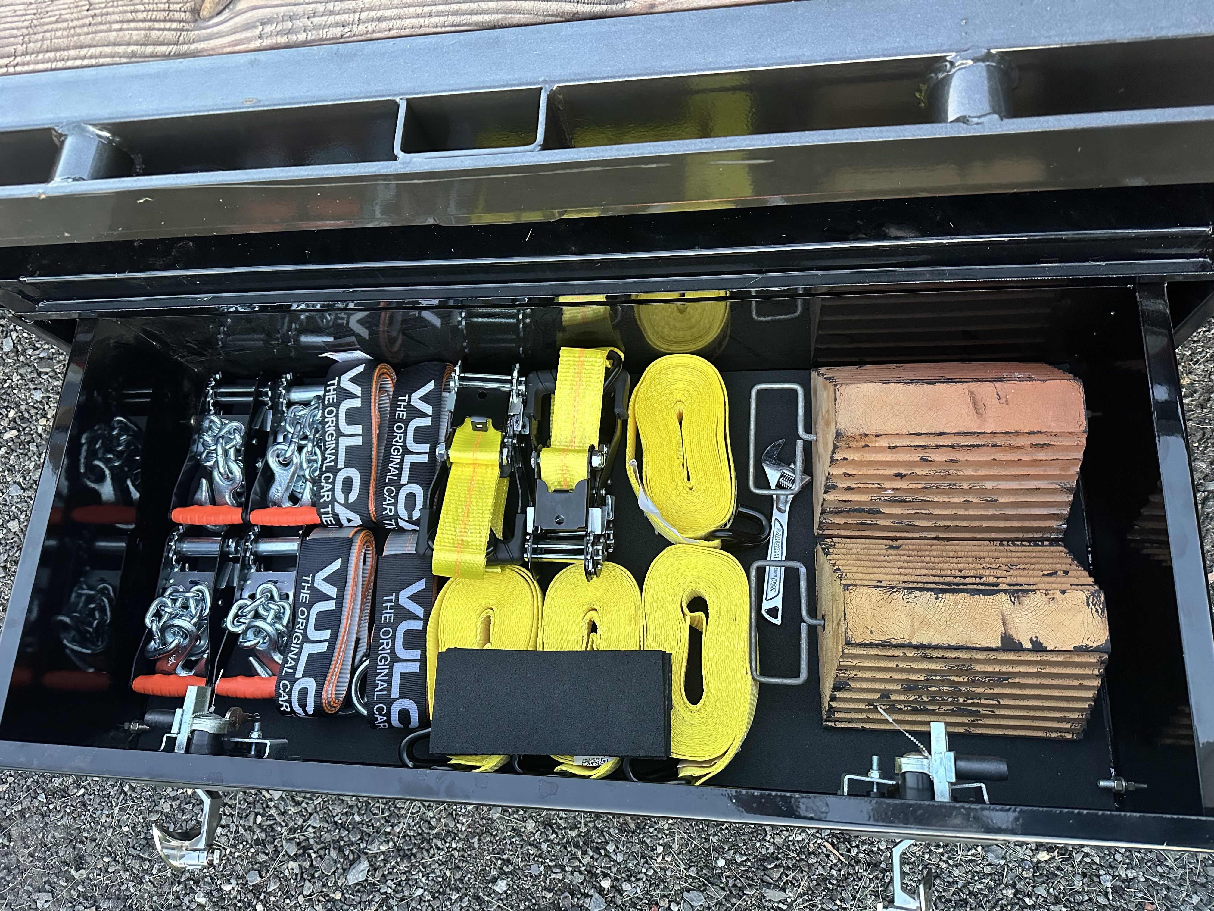 Maxx-D Tilt deck 8.5x22