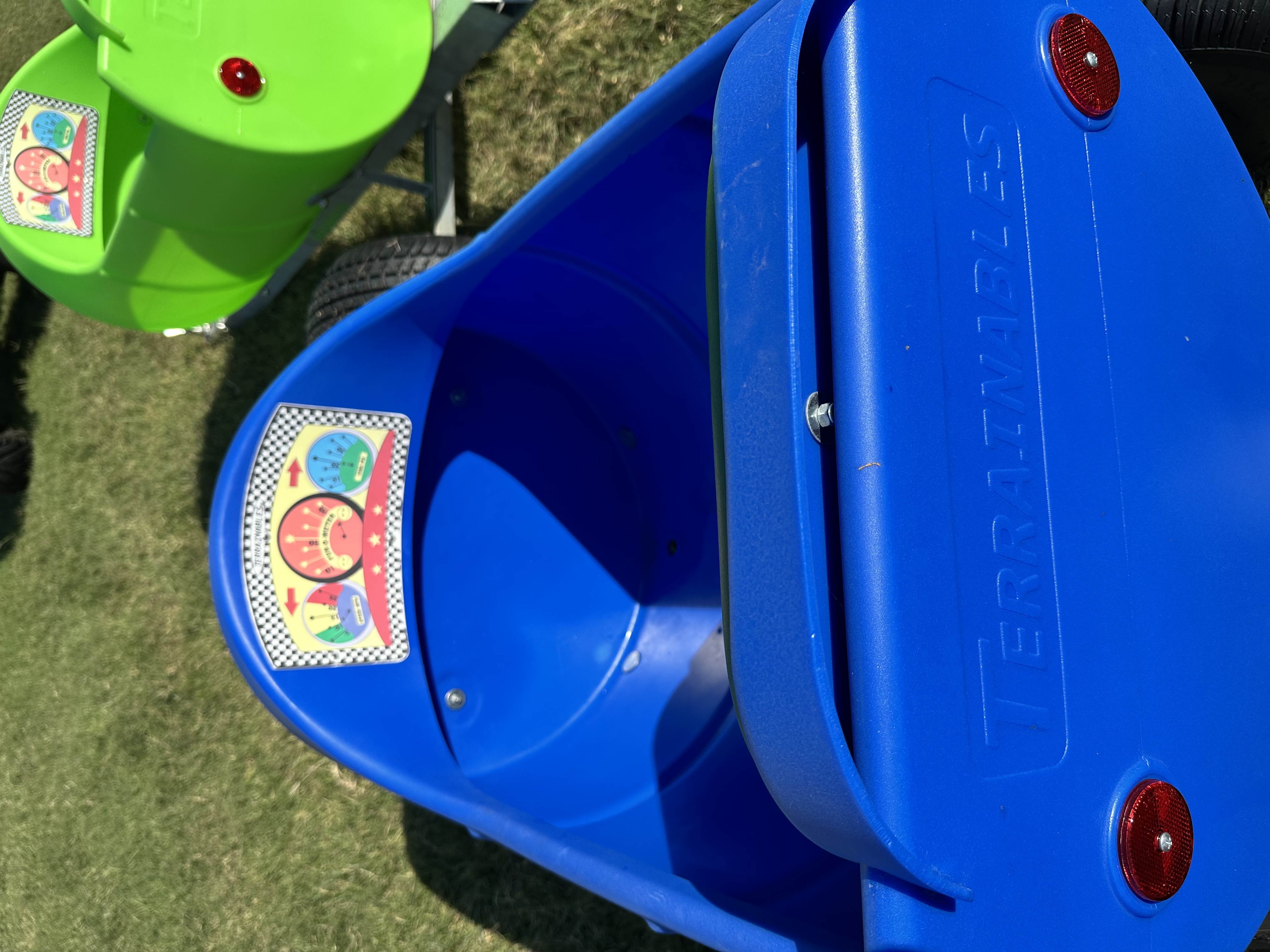 TERRAINABLES BARREL TRAIN CARTS