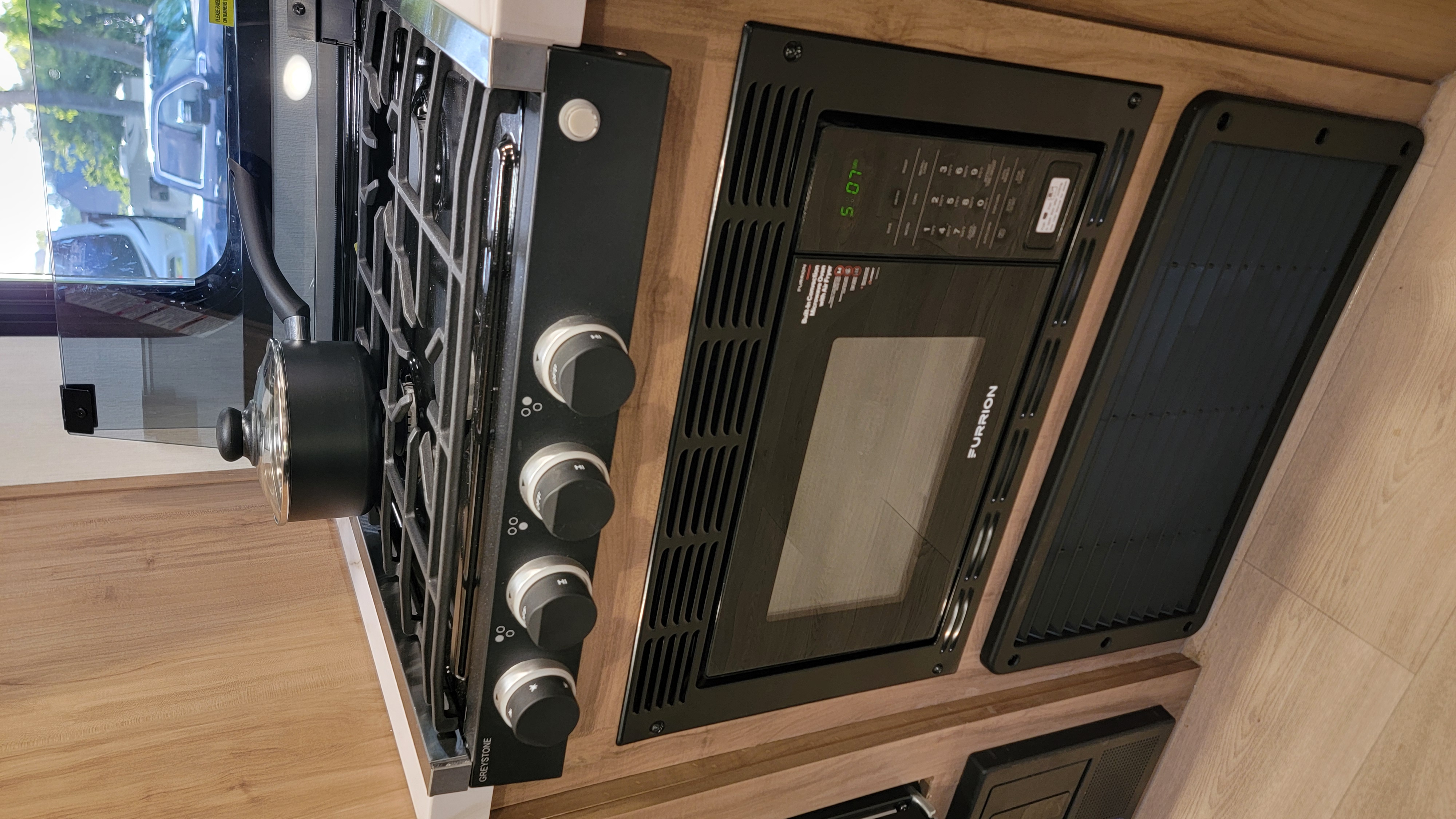 Forest River Wolf Den 294GEBG