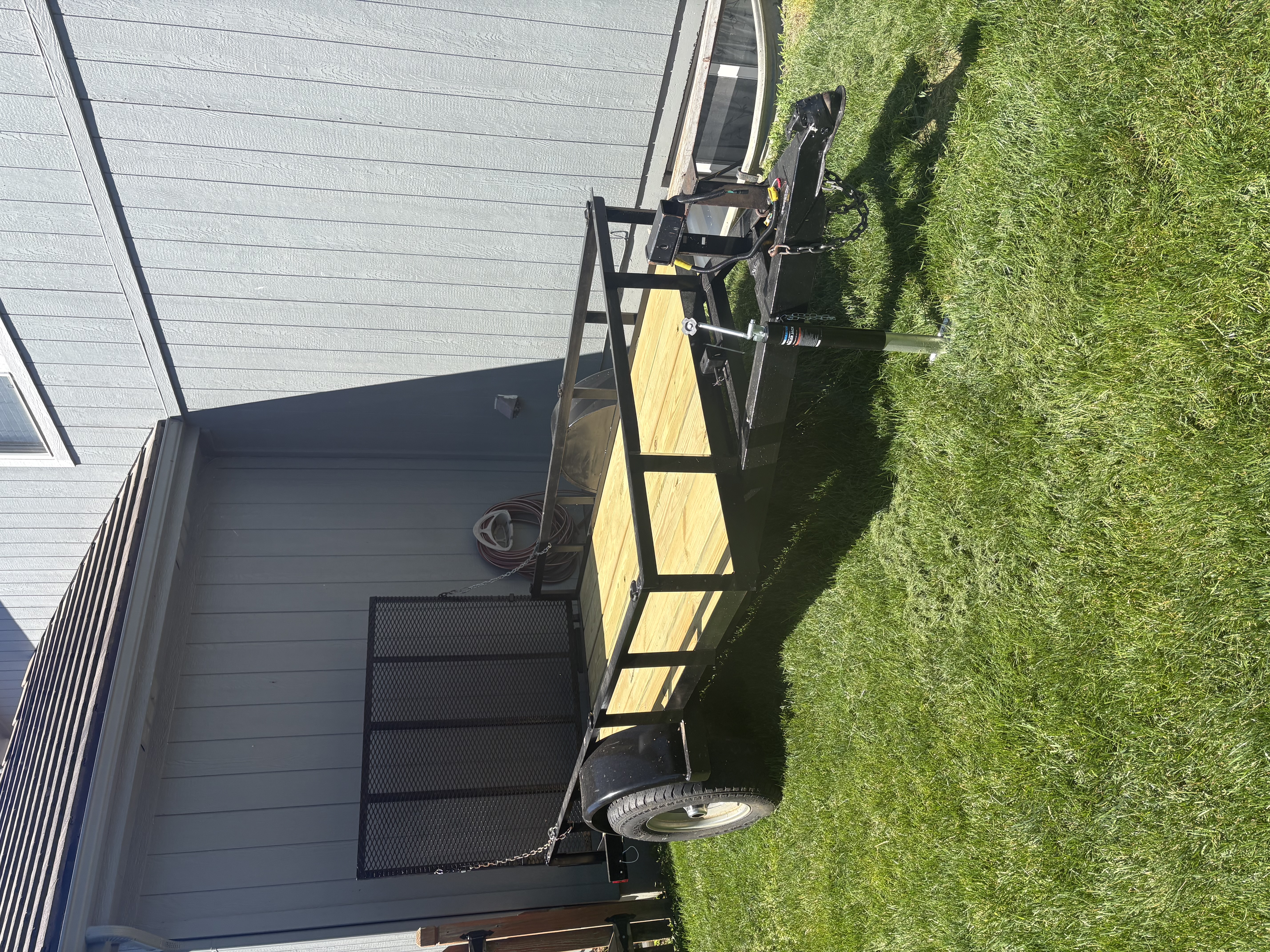 Utility trailer