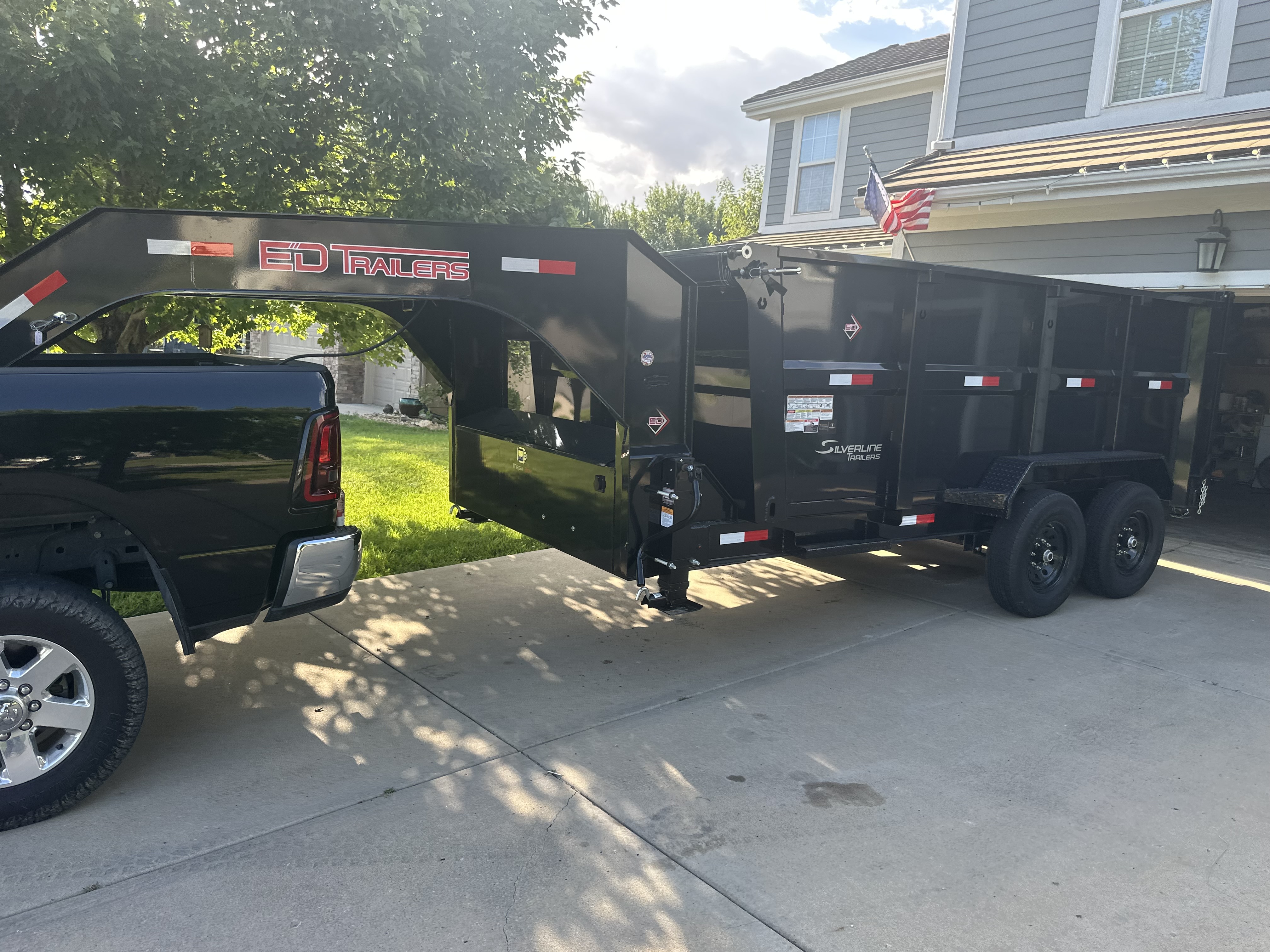 Dump trailer